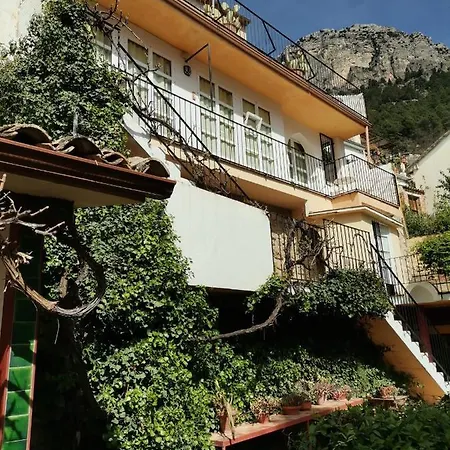 Country house Plaza De Santa Maria *